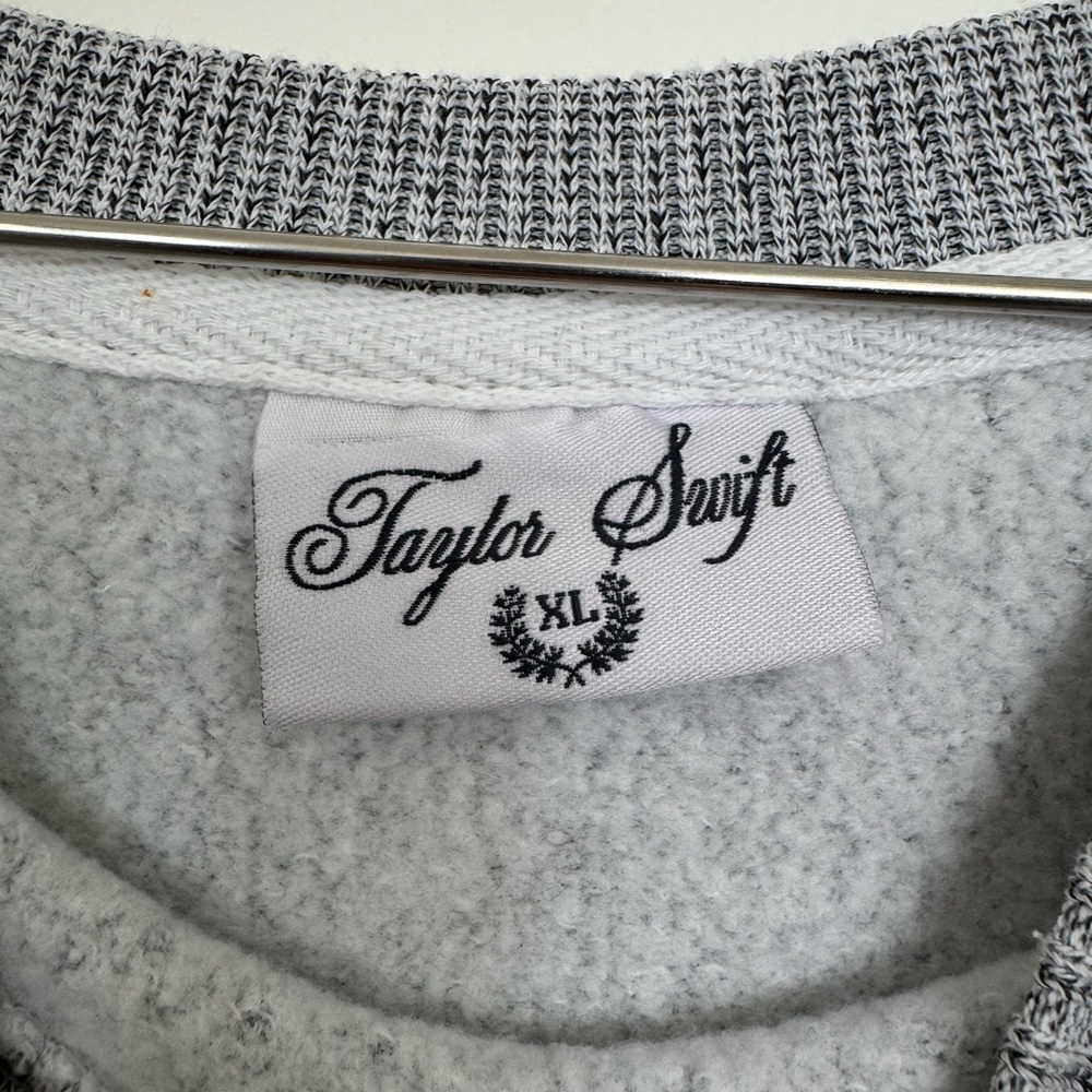 Cowboy Like Me Sweatset by Taylor Swift - Picture 9 of 11